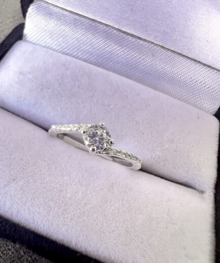 Cintillo Amelia micropave